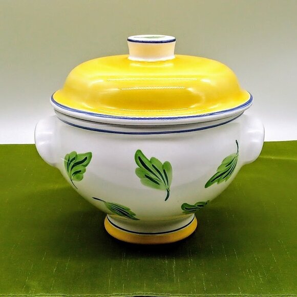 Vintage Herend Village Pottery Hand-Painted Vegetable Tureen Bowl - Picture 1 of 7